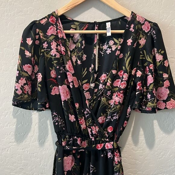 Xhilaration Jumpsuit Faux Wrap Wide Leg Floral Black Pink Short Sleeve Size XS - Picture 2 of 12
